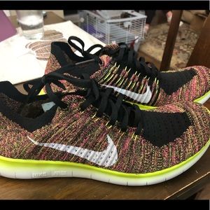 Nike RN Flynit Running Shoes. 10.5.
